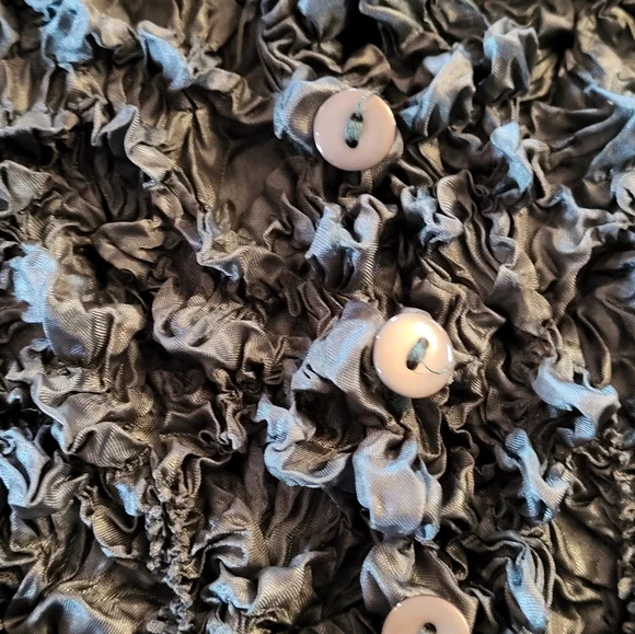 Tender Angel LLC Vintage 90s Green Button Up Popcor Polyester Blouse Small - Picture 9 of 10